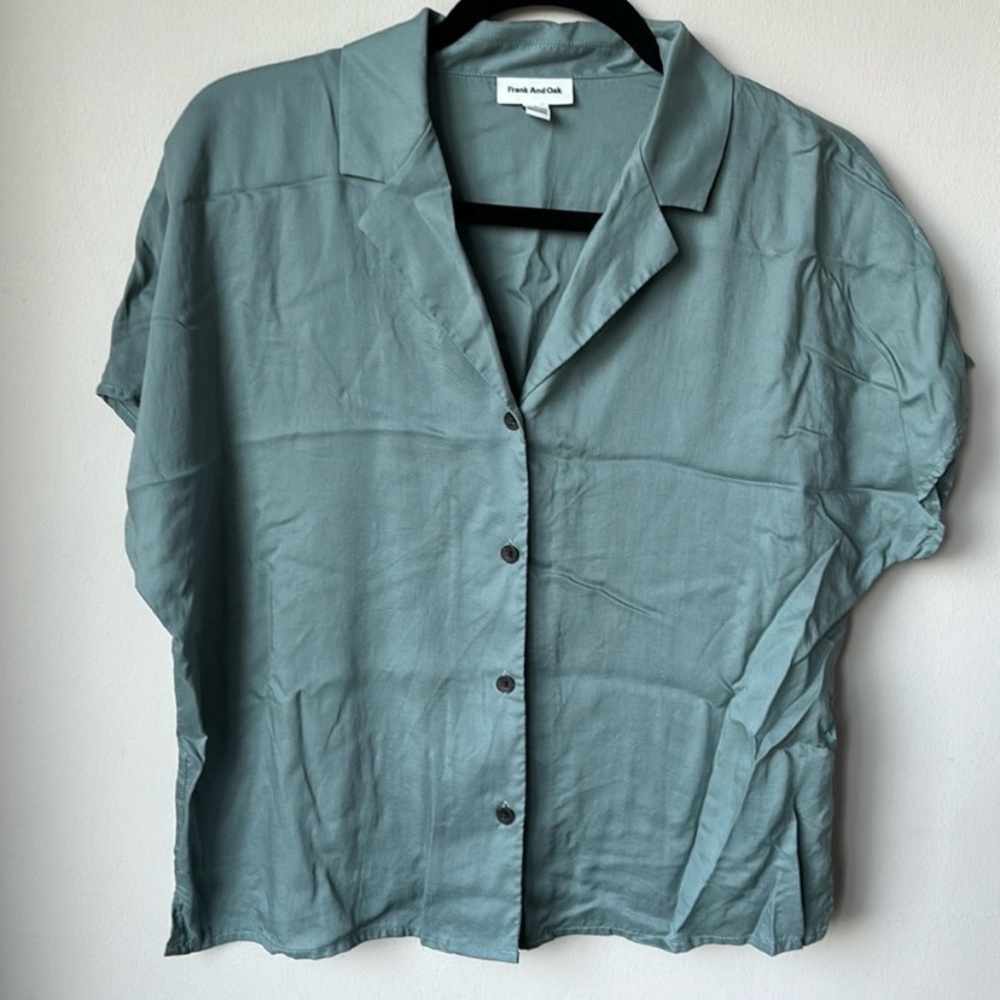 Frank and Oak camp collar size S shirt